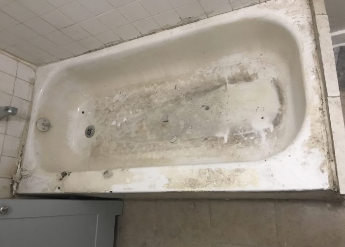 worn out bathtub pain