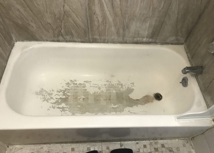 worn out bathtub pain